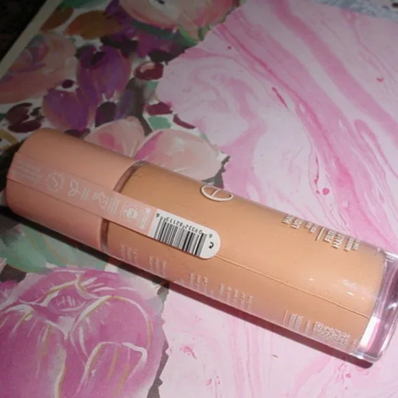 gout e liquide ELF | Makeup | Elf Sealed Halo Glow Liquid Filter Makeup Shade 3  Lightmedium